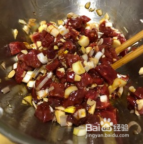 葱香蔬菜嫩爆牛肉粒