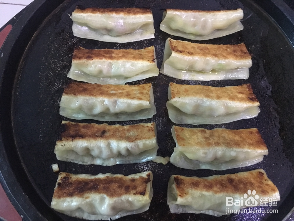 没那么讲究的猪肉韭黄锅贴