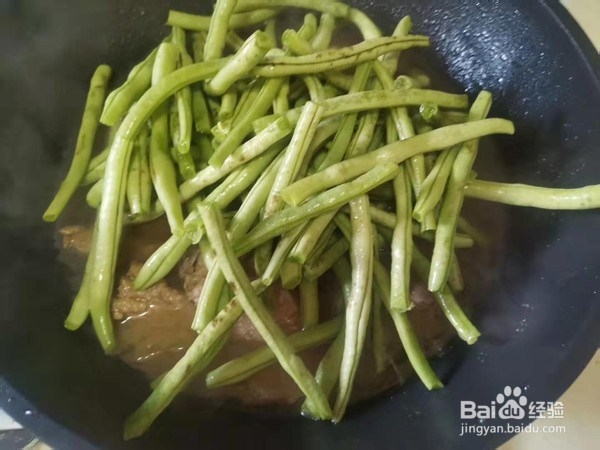 家常菜-排骨炖豆角