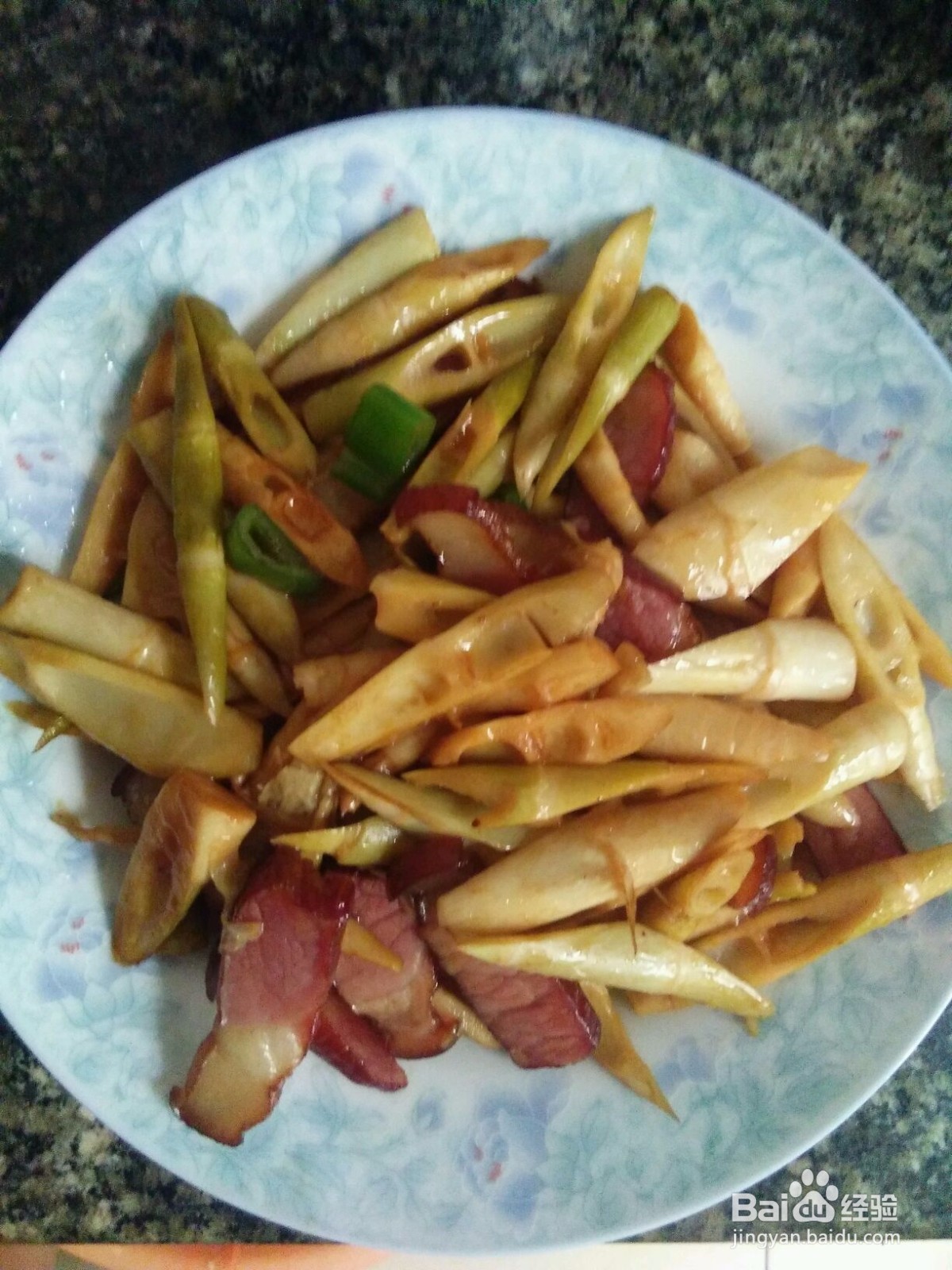竹笋炒腊肉的做法