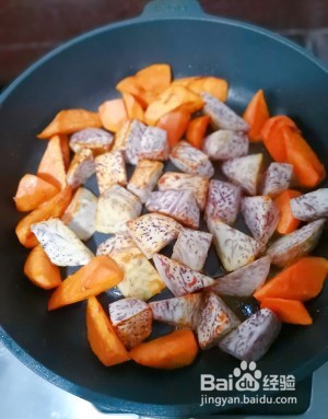 养生食补潮汕糖焗番薯芋头的做法