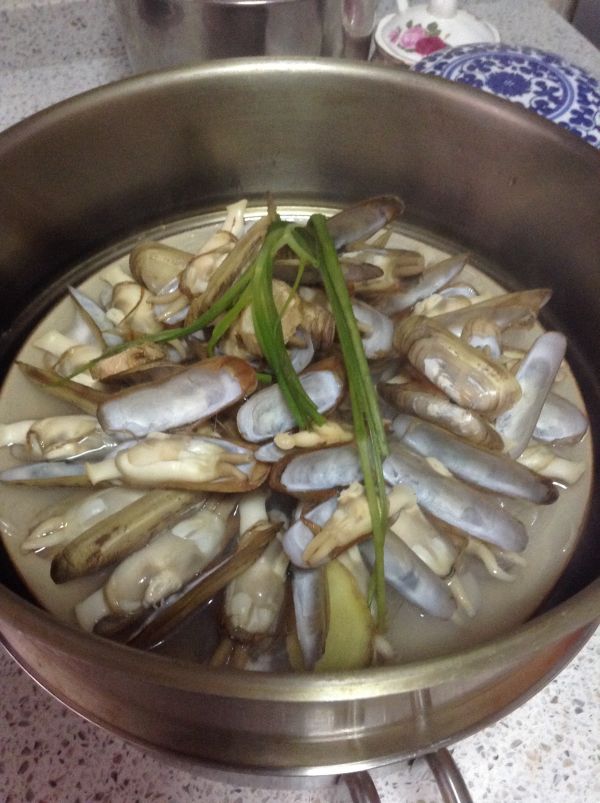 蒜蓉粉丝蒸蛏子