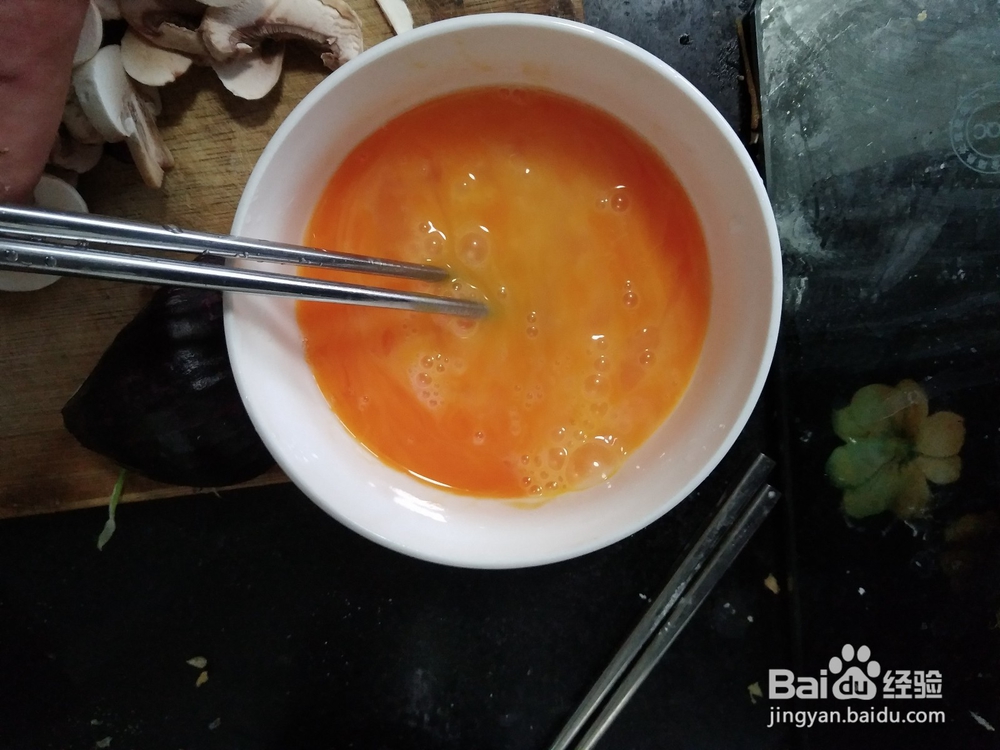 香菜黄瓜丝炒鸭蛋