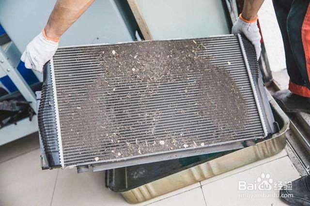 最简便的汽车水箱清洗