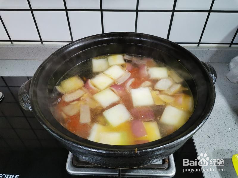 暖身的蔬菜鸡肉汤的做法