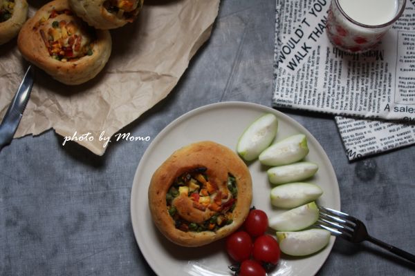 意式蔬菜面包卷