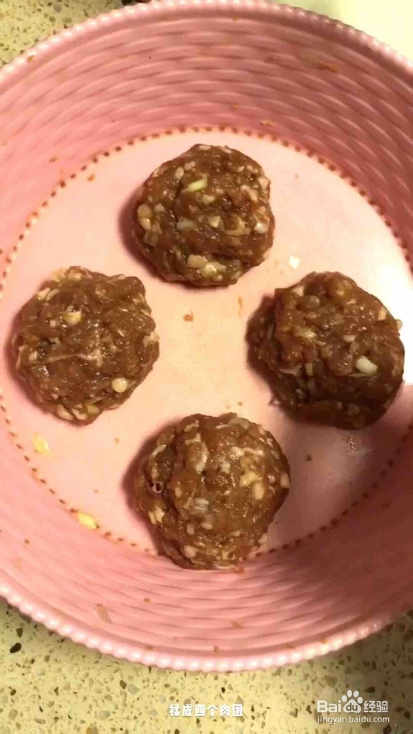 连汤汁都不放过的红烧狮子头