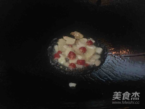 水煮花甲的做法