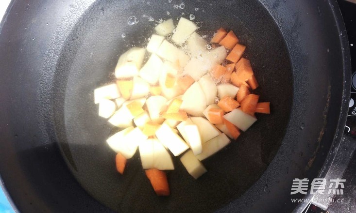 低油咖喱鸡饭萌版