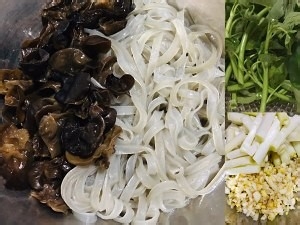 家常水煮肉片的做法