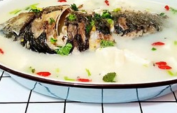鲫鱼豆腐汤的做法