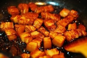 怎么做鲍鱼红烧肉