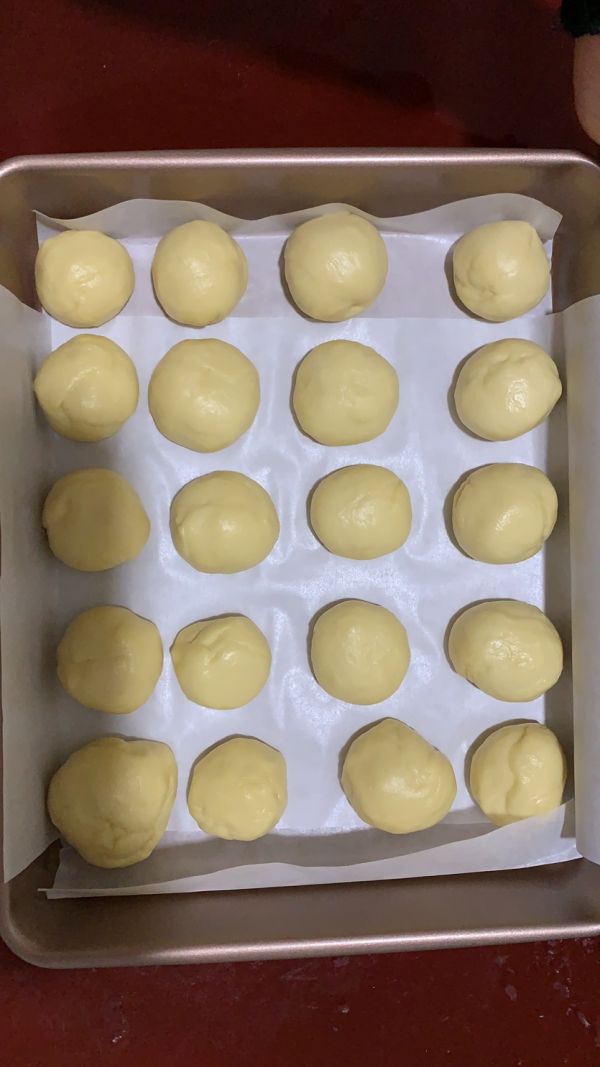 牛奶小面包first