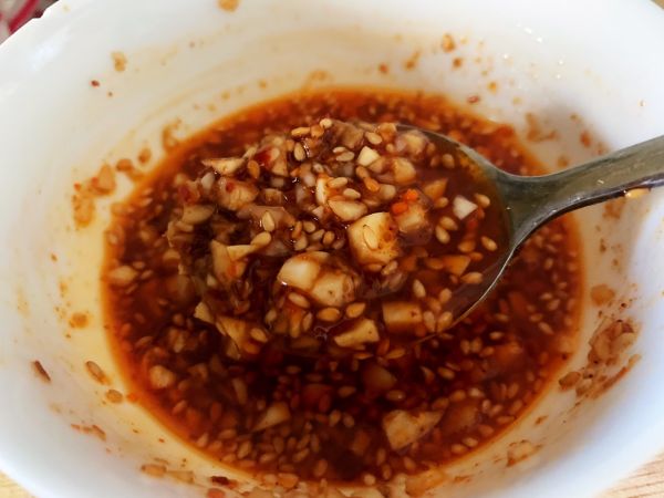 酸辣香浓槐花麦饭