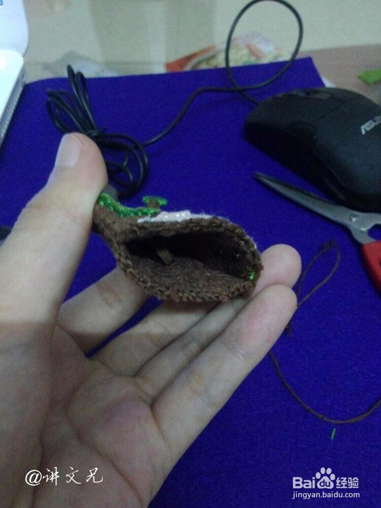 不织布-西瓜娃娃钥匙包