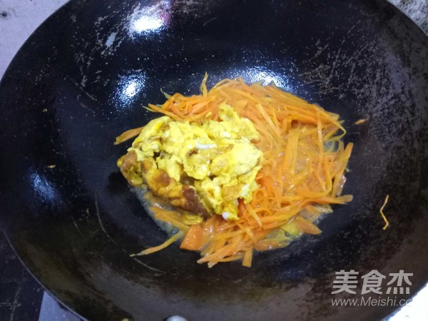 胡萝卜炒鸡蛋