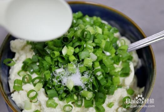 小葱拌豆腐的做法窍门