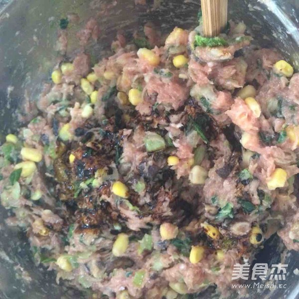 鸡肉香菇饺子