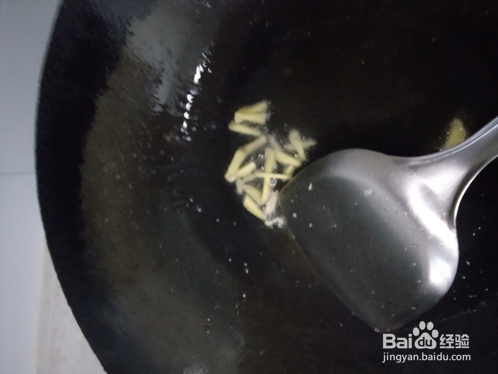 非常入味的家常干烧小鲫鱼做法