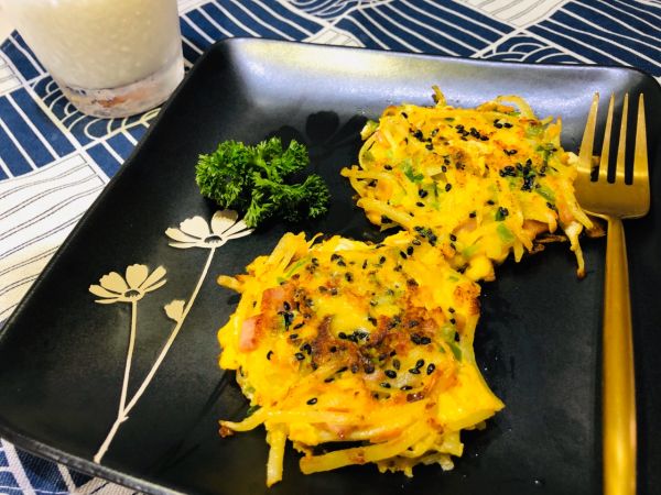 芝士培根蔬菜饼
