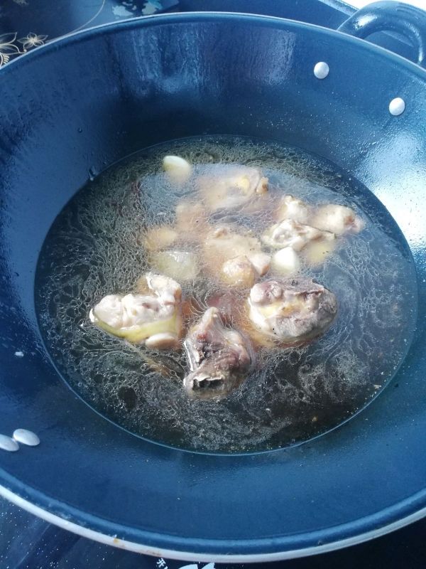 超级下饭土豆焖鸡肉