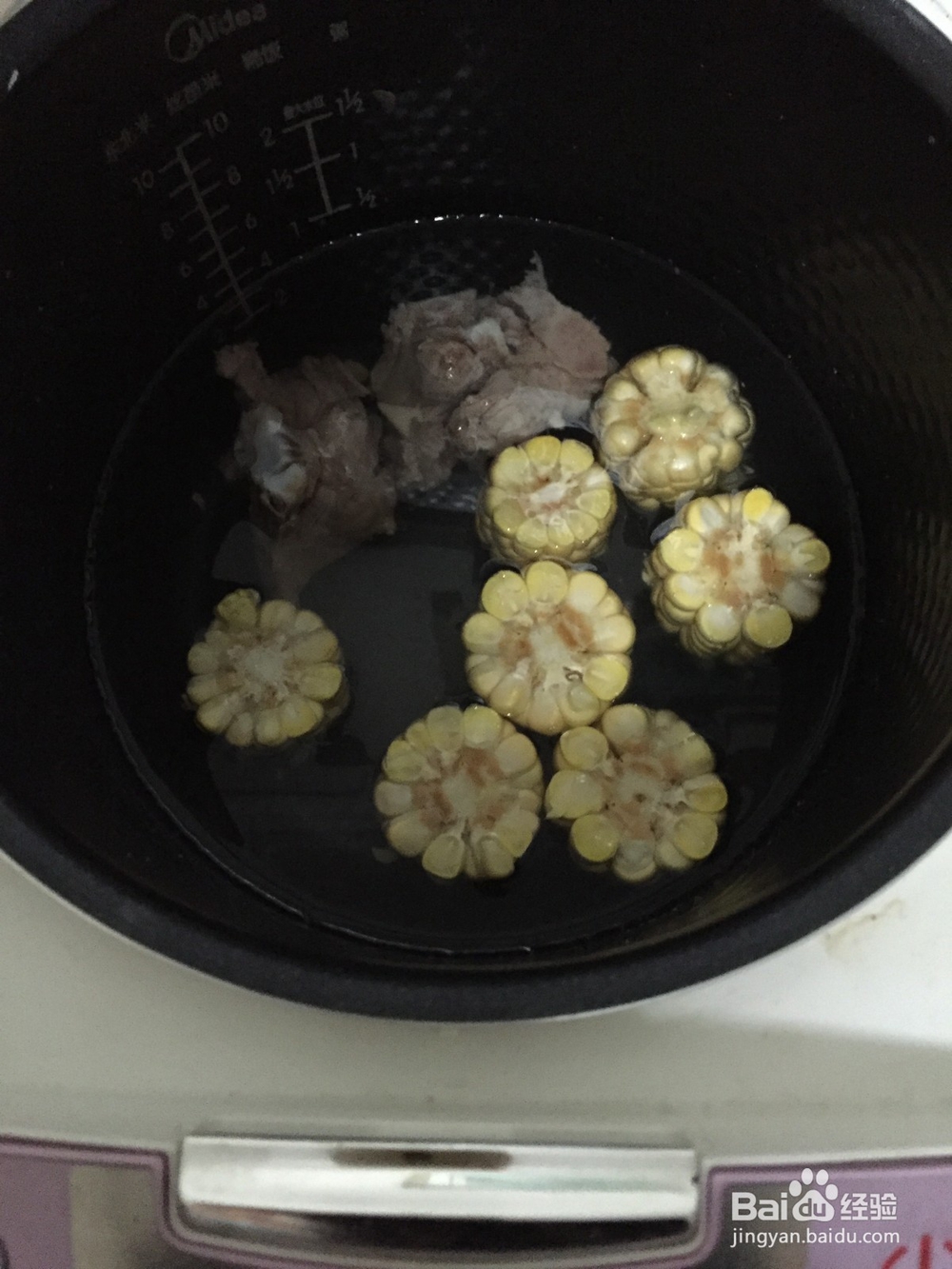 家常汤系玉米排骨汤