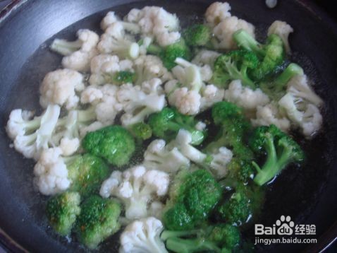 彩椒清炒菜花西兰花