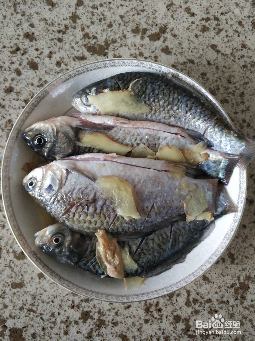 初冬怎么吃鲫鱼汤