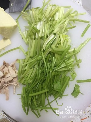 食补养生芹菜肉丝笋香干还有胡萝卜的做法