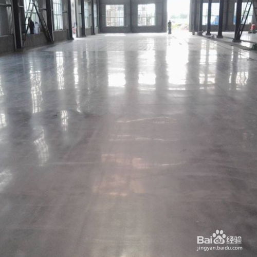 水泥地面大面积油漆怎么去除