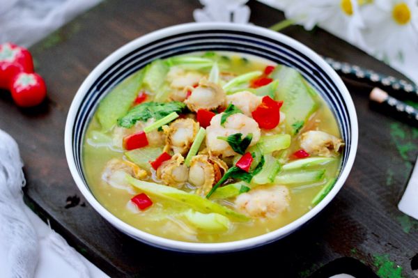 金汤酸辣黄瓜扇贝羹