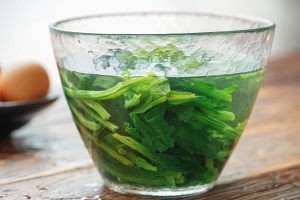 怎么做三文鱼菠菜卷