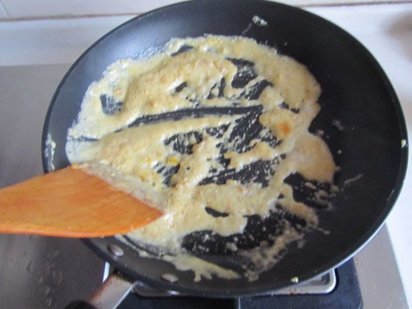 咸蛋黄豆腐酿丸子