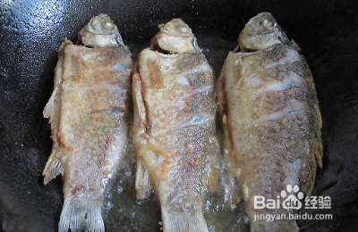 瘦身家常菜鲫鱼炖豆腐怎么做？