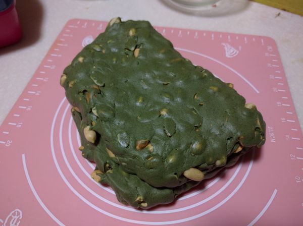 抹茶花生牛轧糖