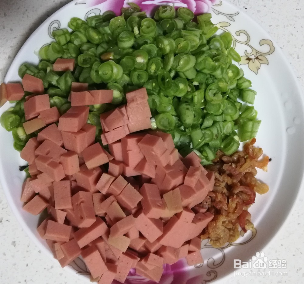 如何自制香肠蛋炒饭