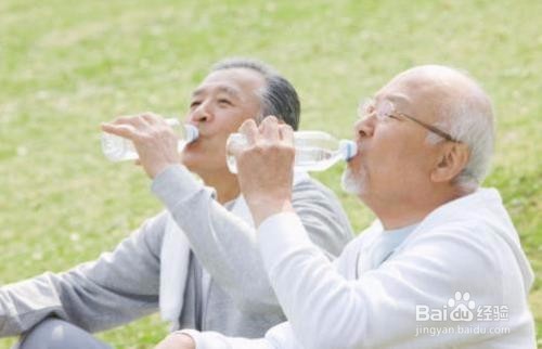 如何喝水对身体好