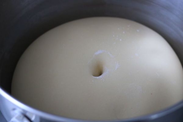 火腿沙拉早餐面包