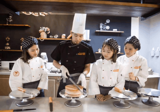 西点师主要是学什么的