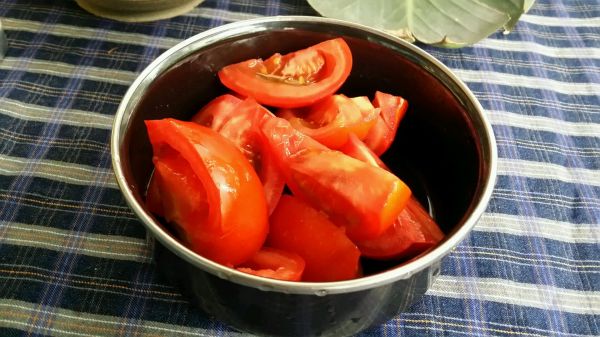 白贝豆腐土鸡花蟹煲