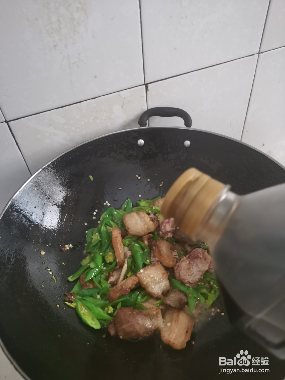 如何做香辣五花肉?
