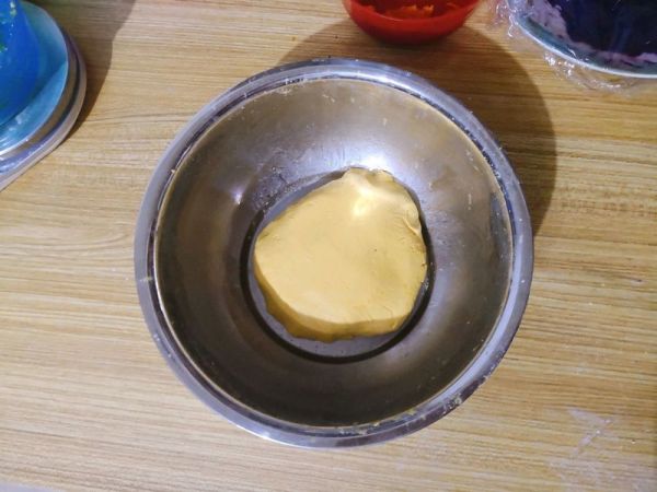 双色黑芝麻汤圆