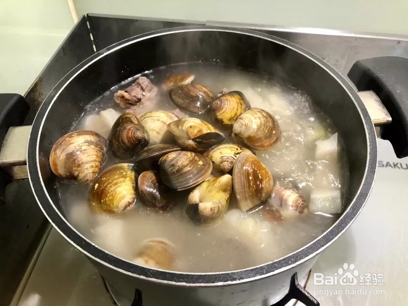 如何做出家常菜系列之苦瓜蛤蜊排骨汤