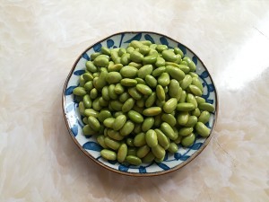 养生食补毛豆炒鸡蛋的做法