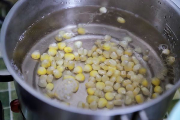 芒果香蕉玉米三明治