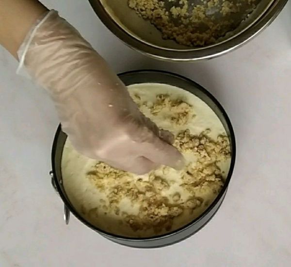 碧根果酥底酥粒芝士蛋糕