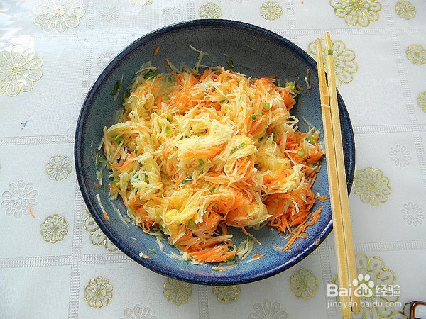 如何做土豆胡萝卜蛋饼？