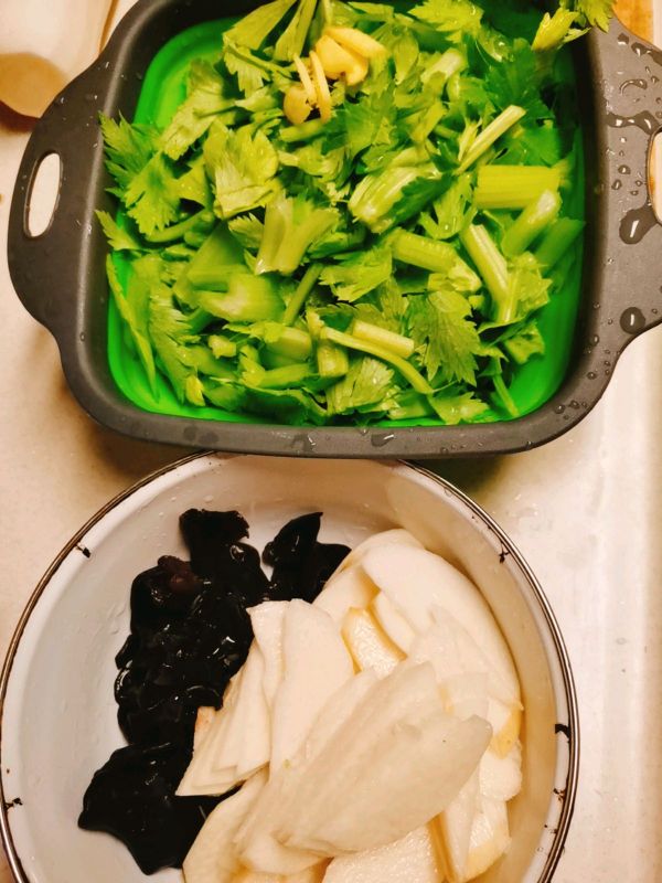 西芹木耳炒山药