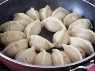 多汁猪肉煎饺