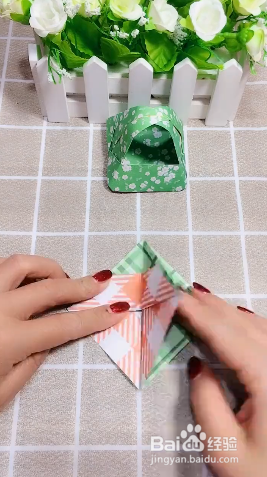 如何用折纸制作花提篮